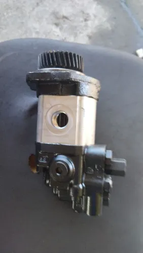 Bomba de Freio CAT 924G