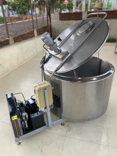 Tanque de Leite 300 L Inox para Agua Sucos Açaí Sorvetes Revisado Pronto para Uso