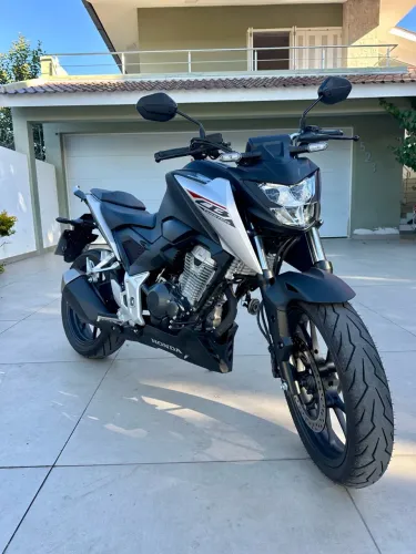 Honda CB 300f Twister Flex 2026
