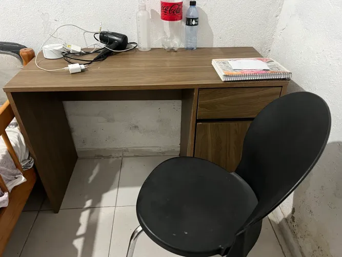 Vendo mesinha de computador