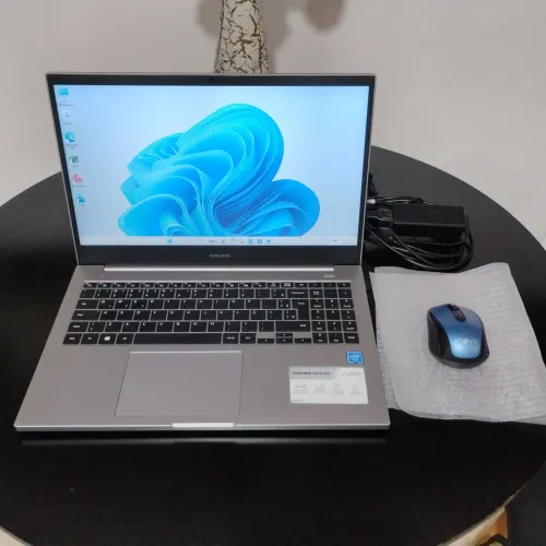 Notebook Samsung Book E20 