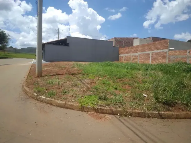 Lote no Residencial Montes Claros