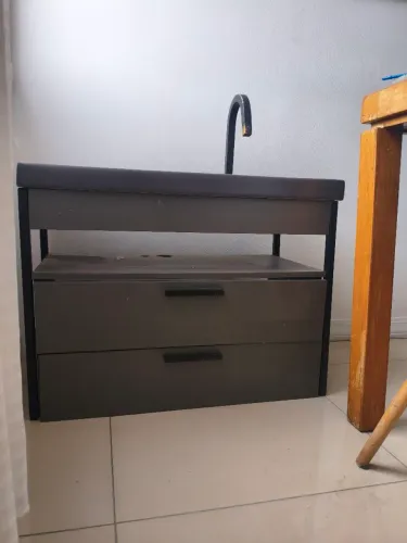 Pia com armário para banheiro