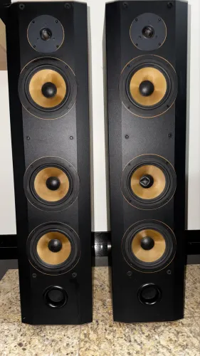 Vendo caixas de som Sony para Home Theater SS-TX7S. E SS-X9S