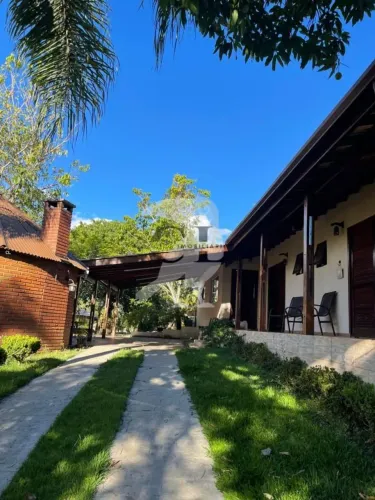 Casa para Venda em Araçariguama, Meireles, 3 dormitórios, 3 suítes, 4 banheiros, 4 vagas