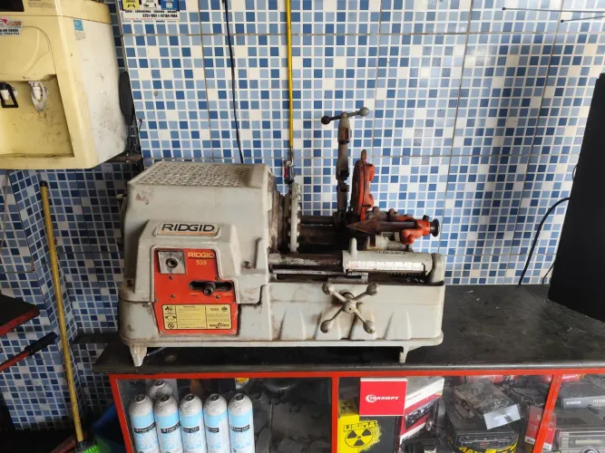  Máquina Rosqueadeira profissiona ridgid 535 valor 5 mil 