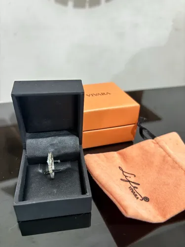 ANEL LIFE ACQUA EM PRATA 925 COM TOPÁZIO AZUL E INCOLORES