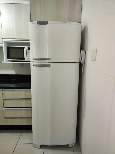 Vendo GELADEIRA GIGANTE 462L ELECTROLUX 