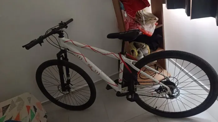 Vendo Bicicleta seminova Aro 29 com marcha