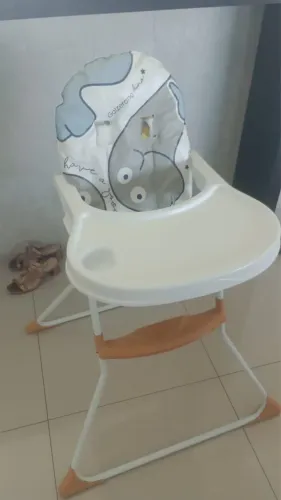 Vendo Caderinha de Alimentação Seminova
