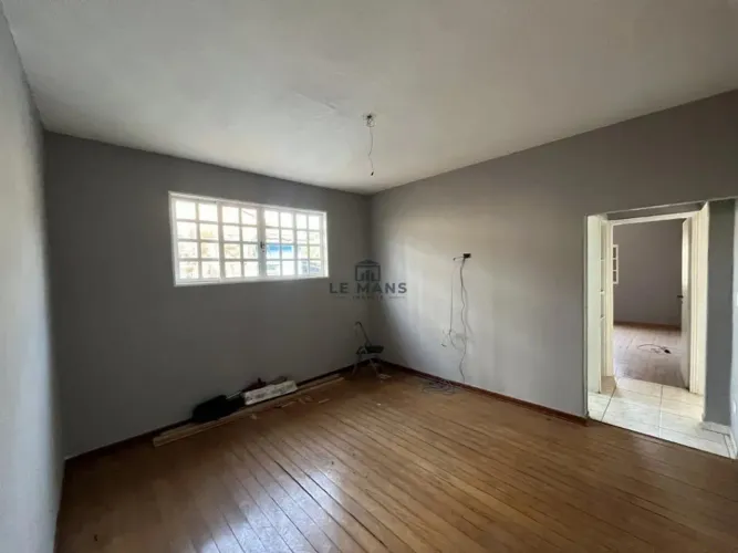 Casa com vocação comercial para locação no bairro Jardim Europa em Piracicaba/SP
