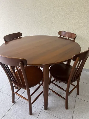 Mesa Madeira em Mogno c/ 4 cadeiras