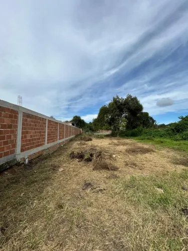Terreno a venda de 650m²