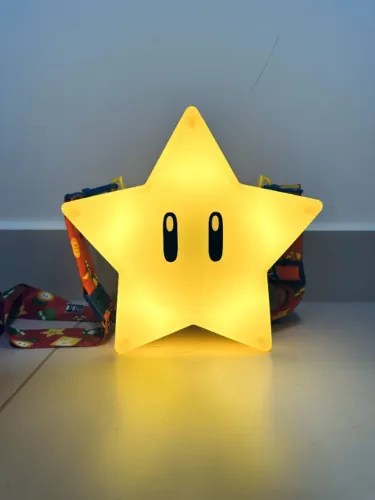 Estrela Super Mario com Caixa de Luz LED (pilha), comprado na Universal Studios Japan