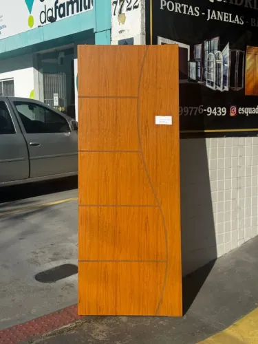 Porta frisada encerada JA COM FURO DA FECHADURA - queima de estoque