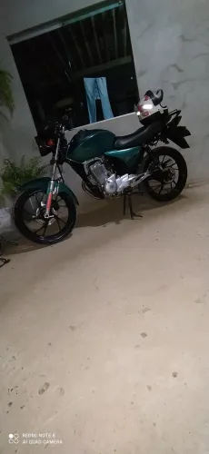 Vendo ou troco moto a mais de 8 anos q er minha 9.500 pra ir embora