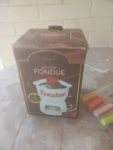Vendo fundoe novo na caixa nunca foi usado