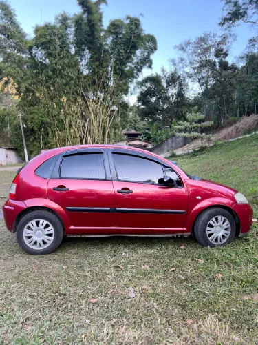 Citroen C3 GLX 1.4/ GLX Sonora 1.4 Flex 8V 5P 2011