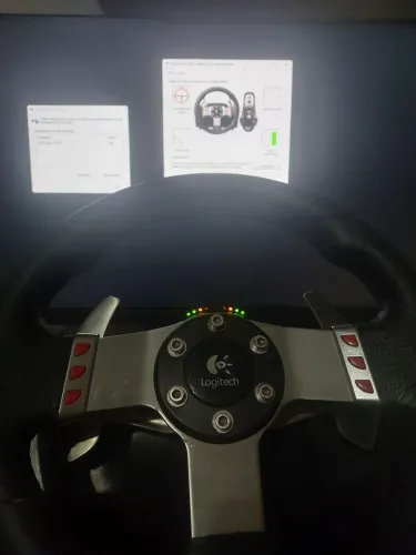 Volante Logitech  G27 + Pedal 