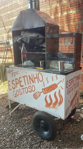 Carrinho de espetinho 