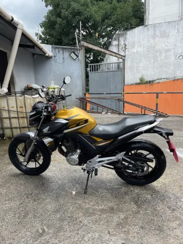 HONDA CB TWISTTER 250F