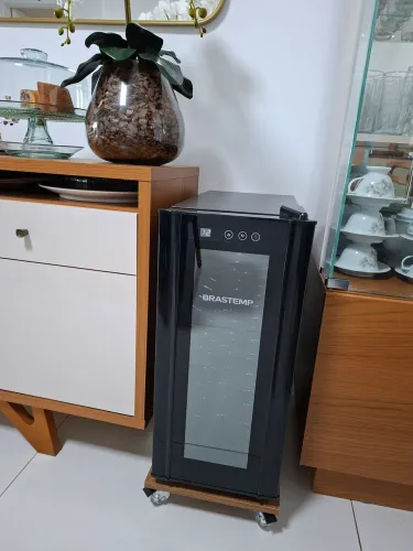 Adega Climatizada Brastemp