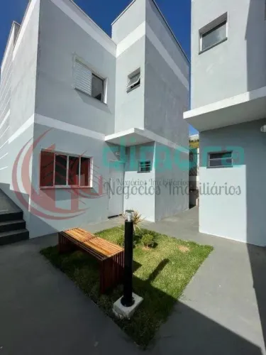 Sobrado para Venda em Mogi das Cruzes, Vila São Paulo, 2 dormitórios, 2 suítes, 3 banheiro