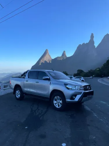 Toyota Hilux CD SRV 4X4 2.8 TDI Diesel Aut. 2016