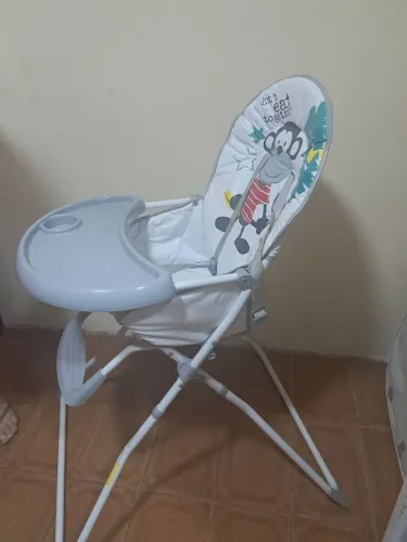 Vende cadeirinha de alimentação valor 250,00.