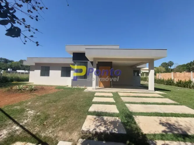 Casa no Condomínio Aroeiras