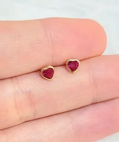 DESCONTO! Brinco Coração mini zircônia Ouro 18k