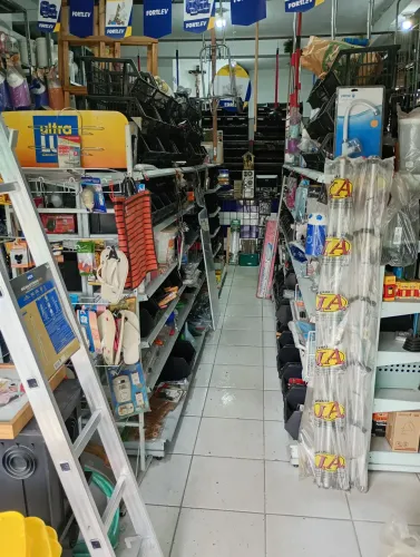 Fundo depósito material de construção
