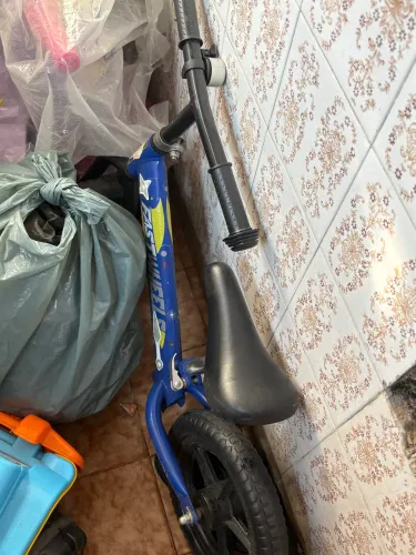 Bicicleta infantil de equilíbrio 