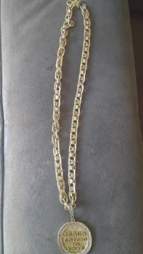 Cordão de moeda antiga