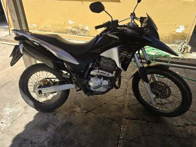 XRE 300 2014