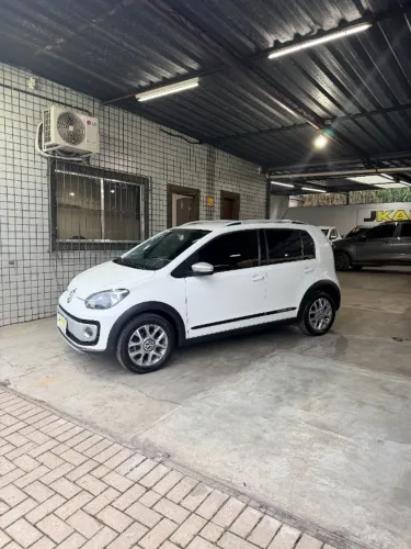 Volkswagen Up! Cross 1.0 TSI Total Flex 12V 5P 2017