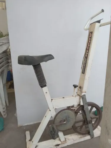BICICLETA ERGOMÉTRICA FUNCIONAL