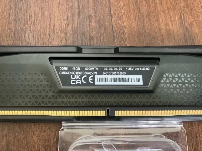 Memória corsair ddr5 16GB /6000