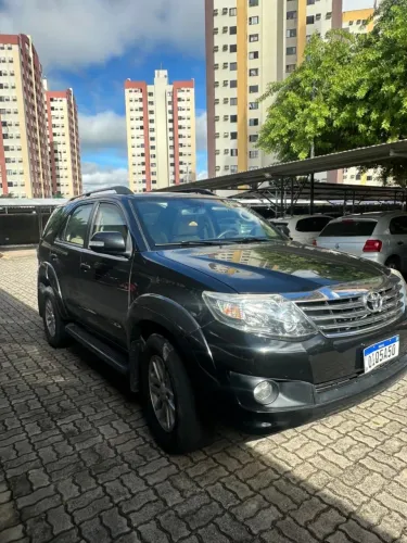 Toyota Hilux SW4 SR 4X2 2.7/ 2.7 Flex 16V Aut. 2013