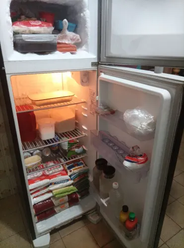 Vendo geladeira consul em ótimo estado !!