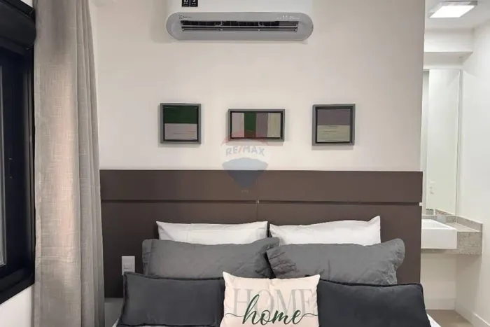 RE/MAX Aluga Studio Moderno no Sirius Patriani, 1 dormitório- R$ 2.800,00