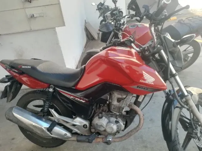 Titan 160 2015/2016 vermelha Flex