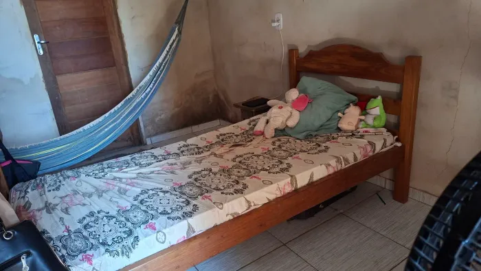 Estrado de Cama de Solteiro em Madeira