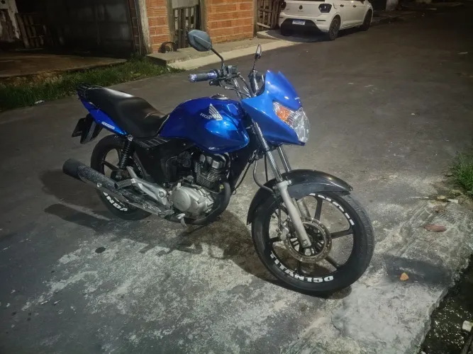 Vendo ou troco por carro
