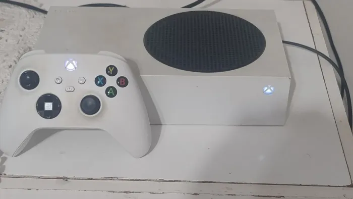Xbox séries S usado em estado de novo.