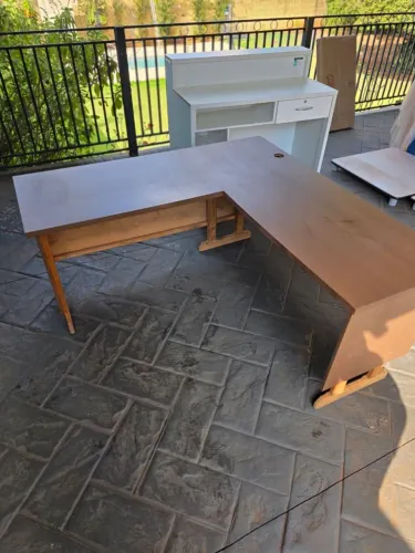 Vendo mesa canto mdf 1.60x1.60m