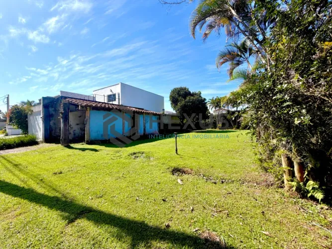 Terreno de 542m² no Jardim Acapulco, Guarujá