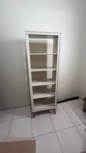 ESTANTE PARA LIVROS -