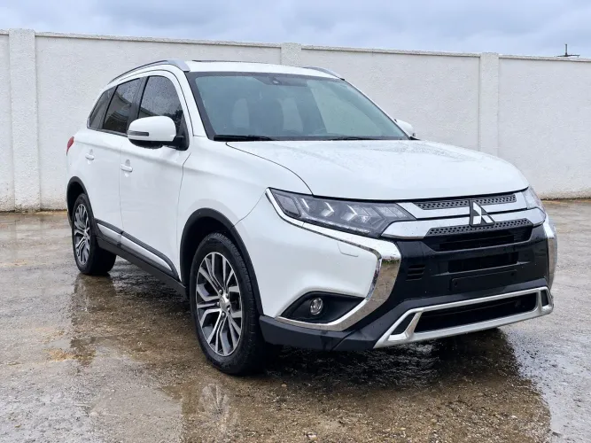 Mitsubishi Outlander Comfort 2.0 16V Aut. 2018
