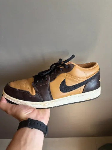 Air Jordan 1 low